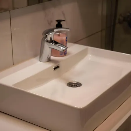 5 Star - Free Parking * Lukavica